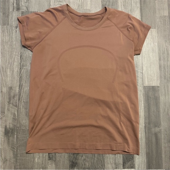lululemon athletica Tops - Lululemon Swiftly Short Sleeve